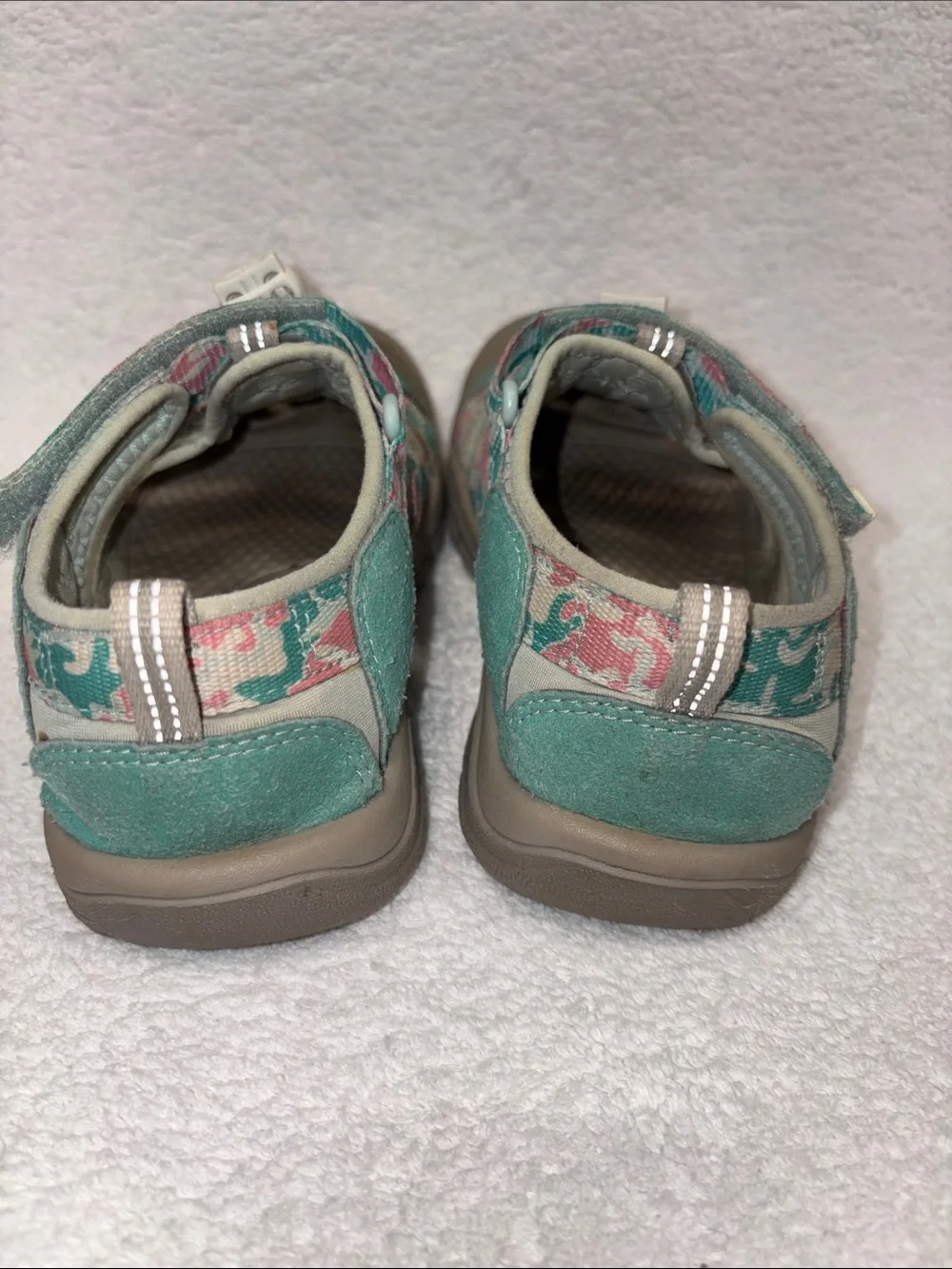 KEEN Newport H2 1026276 Camo/Pink Icing Sandal Shoes Girls Kid's Size 2